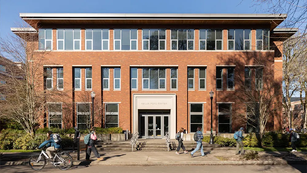 Robot on Oregon State Universities campus